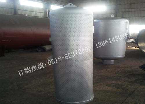 小孔消音器